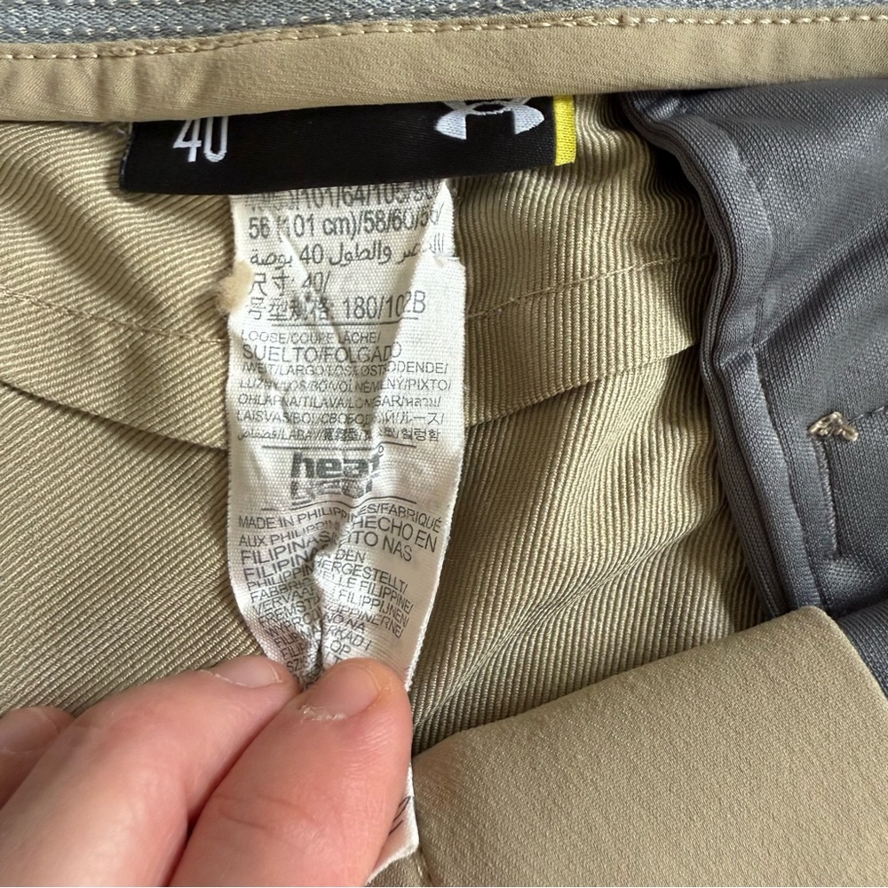 Under Armour Performance Golf Shorts Khaki Men 40 Gummy Waistband Heatgear Loose - Picture 6 of 12